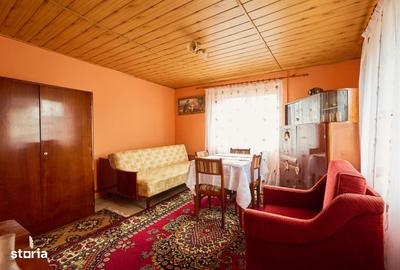 Casă cu 3 camere în Pietroasa - 13