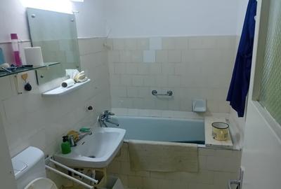 Apartament cu 3 camere semidecomandat în Central - 2