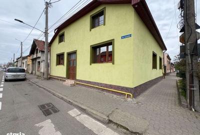 Casă cu 3 camere în Central