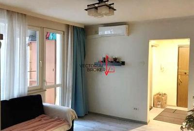 Apartament cu 3 camere semidecomandat în Colentina