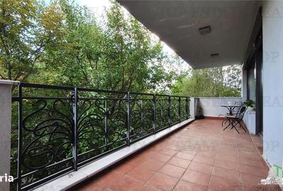 Casă cu 4 camere cu Teren 550 Mp în Domenii