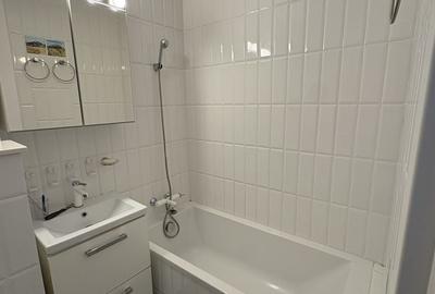 Apartament cu 3 camere nedecomandat în Titan