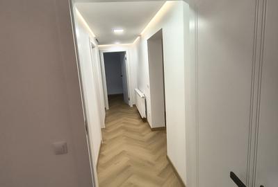 Apartament cu 4 camere decomandat în Central - 1