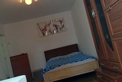Garsonieră decomandată, mobilată în Dacia