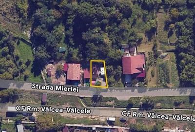 Spațiu comercial, în Poenari