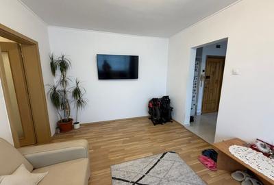 Apartament cu 3 camere semidecomandat, mobilat în Iancului - 2