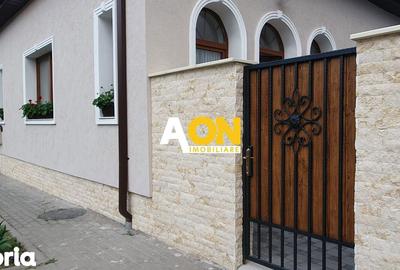 Casă cu 3 camere cu Teren 750 Mp în Central - 1