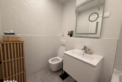 Apartament cu 3 camere în Dămăroaia