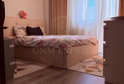 Apartament cu 3 camere decomandat în Drumul Taberei
