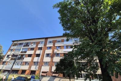 Apartament cu 3 camere decomandat în Ultracentral