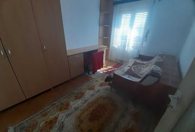 Apartament cu 3 camere semidecomandat în Central - 5