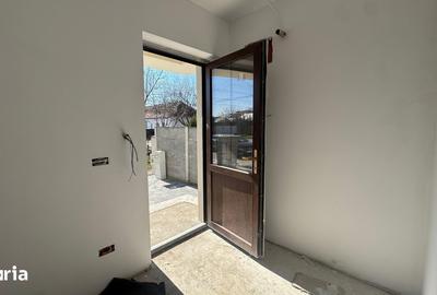 Casă cu 4 camere cu Teren 250 Mp în Săcălaz