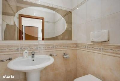Apartament cu 3 camere, mobilat în Primăverii