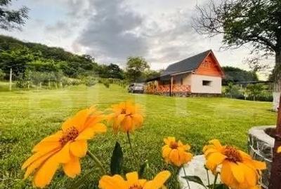 Casă cu Teren 2499 Mp în Central - 2