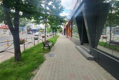 Spațiu comercial, de 350 mp, în Autogară - 8