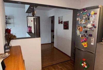 Apartament cu 4 camere decomandat, mobilat în Cetate