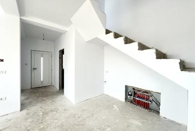 Duplex cu 5 camere cu Canalizare în Giarmata - 3