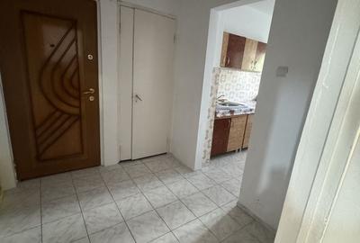 Apartament cu 2 camere semidecomandat în Nicolina
