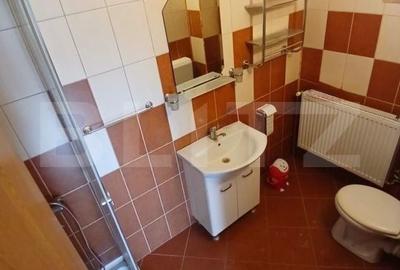 Casă cu 7 camere cu Teren 650 Mp în Sânpetru