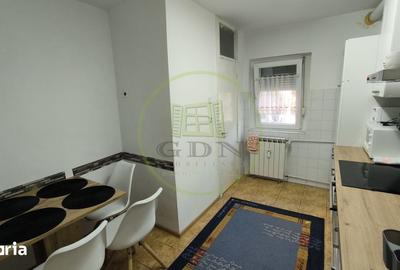 Apartament cu 3 camere decomandat, mobilat în Decebal - 10