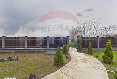 Casă cu 5 camere cu Teren 457 Mp în Vărăști - 16