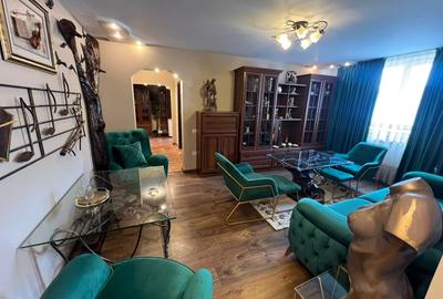 Apartament cu 3 camere semidecomandat în Dărmănești
