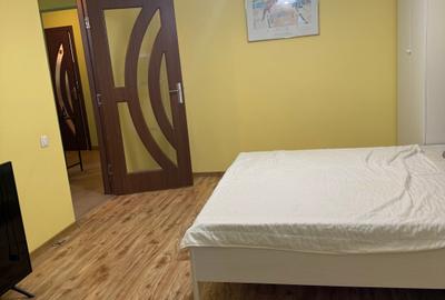 Apartament cu 3 camere decomandat în Drumul Taberei - 2
