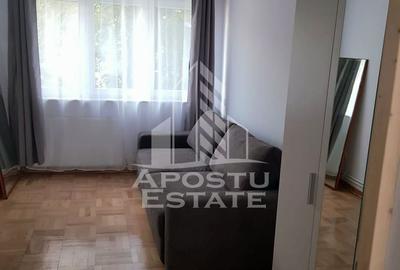 Apartament cu 3 camere semidecomandat în Ultracentral