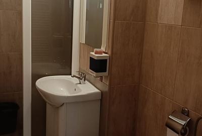 Apartament cu 3 camere în 1 Mai