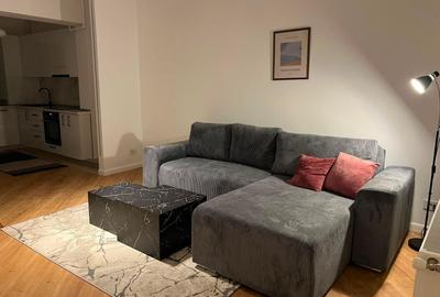 Apartament cu 3 camere semidecomandat, mobilat în Pipera