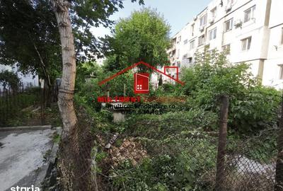 Teren de 827 mp, în Vest - 1