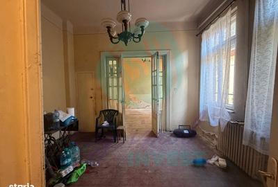 Apartament cu 4 camere în Vitan