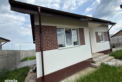 Casă cu 3 camere decomandat cu Teren 356 Mp în Berceni