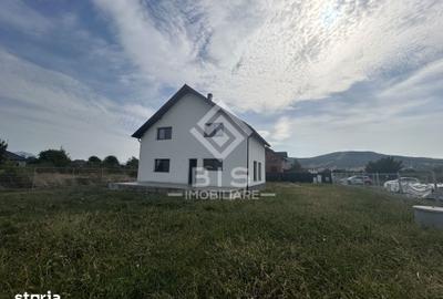 Casă cu 4 camere cu Teren 1000 Mp în Unirea