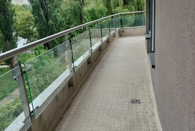 Apartament cu 4 camere în Plopilor - 15