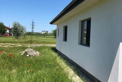 Casă cu 3 camere în Valu lui Traian - 2