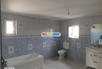 Casă cu 4 camere cu Teren 310 Mp în Central