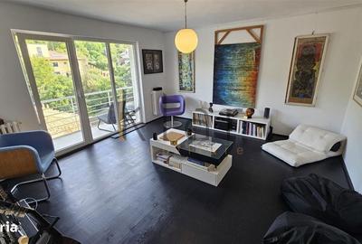 Apartament cu 4 camere decomandat în Grigorescu