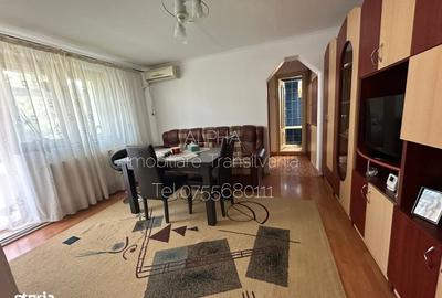 Apartament cu 3 camere semidecomandat în Central