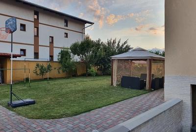 Casă cu Teren 800 Mp în Central