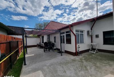 Casă cu 3 camere în Rahova
