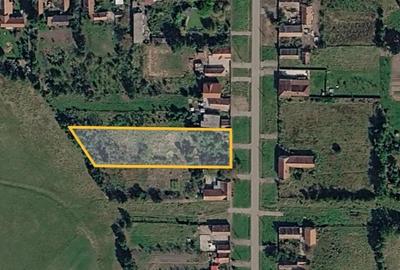 Teren de 3300 mp, în Chevereșu Mare