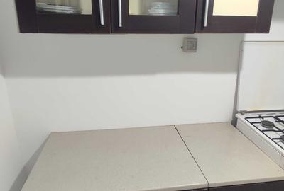Casă cu 3 camere cu Teren 100 Mp în Central