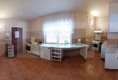 Spațiu comercial, de 1,200 mp, în Central - 3