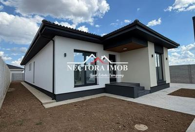 Casă cu 4 camere cu Teren 526 Mp în Central