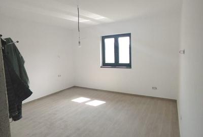 Casă cu 4 camere cu Teren 500 Mp în Blandiana - 3