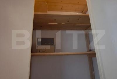 Apartament cu 3 camere decomandat în Astra