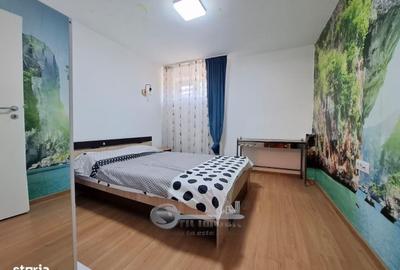 Apartament cu 4 camere decomandat în Central