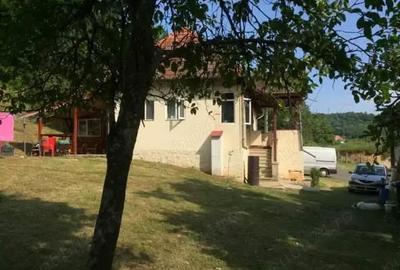 Casă cu 4 camere în Căinelu de Sus - 7