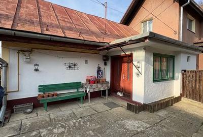 Casă cu 3 camere cu Teren 124 Mp în Central - 1